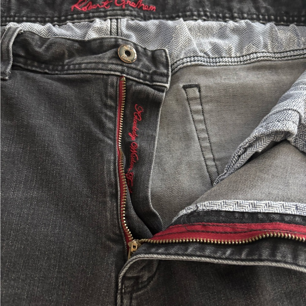 Robert Graham Charcoal Relaxed Men's Jeans 38 x 31 distressed logo embroidered